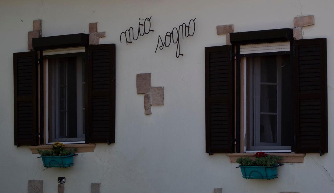 Casa Vacanze Mon Reve Cavalcaselle Buitenkant foto